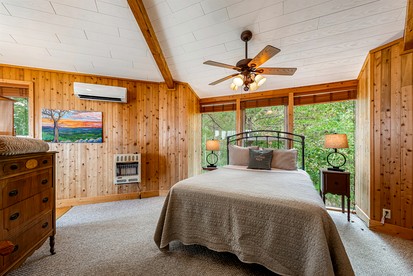 Stunning Secluded Cabin with Fantastic Forest Views in Mentone, Alabama - Mentone, Alabama - glamping.directory