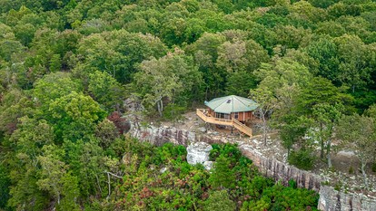 Stunning Secluded Cabin with Fantastic Forest Views in Mentone, Alabama - glamping.directory