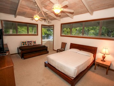 Spacious Island Retreat for Beach Vacation in Kilauea, Hawaii - Kilauea, Hawaii - glamping.directory