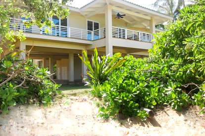 Spacious Island Retreat for Beach Vacation in Kilauea, Hawaii - glamping.directory