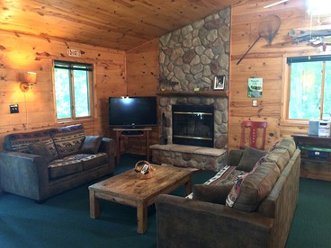 Four-Season Family Rental Hidden by Squaw Lake in the Northwoods of Wisconsin - Lac du Flambeau, Wisconsin - glamping.directory
