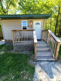 Cozy Cabin Rentals for a Family Getaway in Southeastern Iowa - glamping.directory