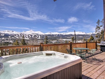 Stunning Ski Cabin with Hot Tub Ideal for Large Groups in Breckenridge, Colorado - Breckenridge, Colorado - glamping.directory