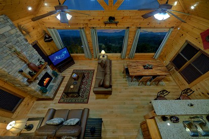 Stunning Vacation Rental in Sevierville with Private Hot Tub and Games Room, and Amazing Mountain Views - Sevierville, Tennessee - glamping.directory
