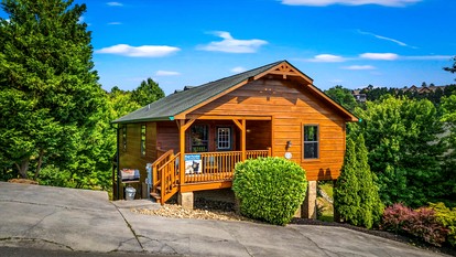 Spacious Mountain Cabin with Hot Tub & Game Room near Downtown Gatlinburg, Tennessee - glamping.directory