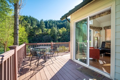 Elegant Cottage Rental on Banks of Trinity River, California - Big Flat, California - glamping.directory
