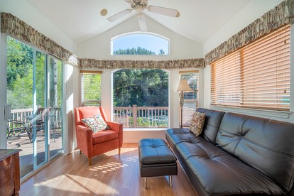 Elegant Cottage Rental on Banks of Trinity River, California - Big Flat, California - glamping.directory