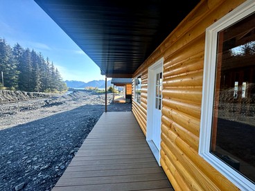Cozy Family Cabin with Mountain Views & Resort Comfort near Resurrection Bay, Seward Alaska - Seward, Alaska - glamping.directory