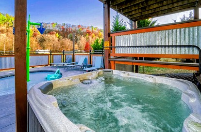 Spectacular Cabin with Mini Golf, Spa, Pool, Arcade, Theater Room and Many More in Tennessee - Sevierville, Tennessee - glamping.directory