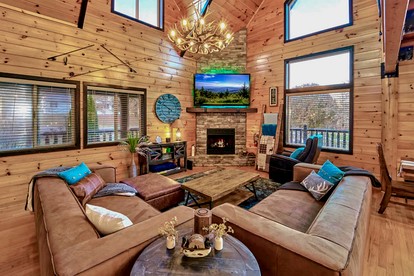 Spectacular Cabin with Mini Golf, Spa, Pool, Arcade, Theater Room and Many More in Tennessee - Sevierville, Tennessee - glamping.directory