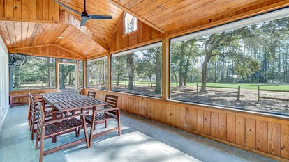Modern Cottage with Endless Outdoor Activities in Pawleys Island, South Carolina - Pawleys Island, South Carolina - glamping.directory