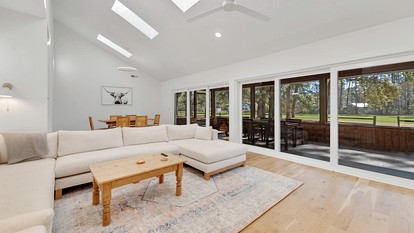 Modern Cottage with Endless Outdoor Activities in Pawleys Island, South Carolina - Pawleys Island, South Carolina - glamping.directory