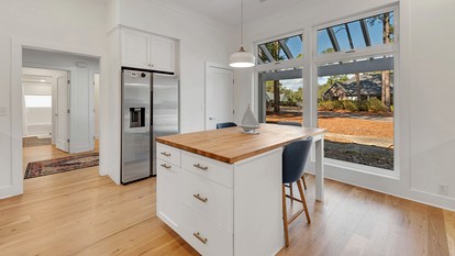Modern Cottage with Endless Outdoor Activities in Pawleys Island, South Carolina - Pawleys Island, South Carolina - glamping.directory