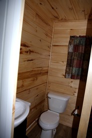 Charming Camping Cabin Rental with Kitchen near Lake George, New York - Schroon Lake, New York - glamping.directory