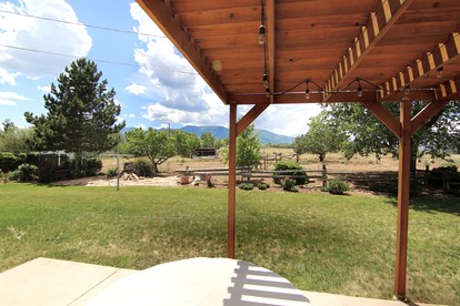 Fantastic Cabin Close to Spectacular Hiking Trails in Monticello, Utah - Monticello, Utah - glamping.directory