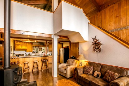 Embrance Nature in this Outstanding Cabin in El Portal, California - El Portal, California - glamping.directory