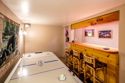 Embrance Nature in this Outstanding Cabin in El Portal, California - El Portal, California - glamping.directory