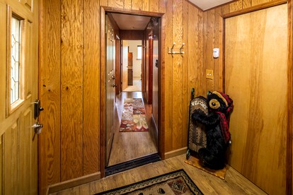 Embrance Nature in this Outstanding Cabin in El Portal, California - El Portal, California - glamping.directory