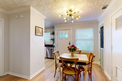 Cozy Modern Farmhouse Retreat Near Central Park in College Station, Texas - College Station, Texas - glamping.directory