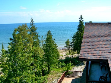 Lake Huron Getaway in Bed and Breakfast near Cheboygan, Michigan - Cheboygan, Michigan - glamping.directory