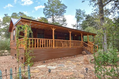 Log Cabin with Private Hot Tub for Rural Getaway near Downtown Brenham, Texas - Brenham, Texas - glamping.directory