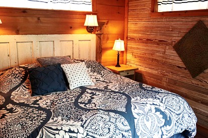 Log Cabin with Private Hot Tub for Rural Getaway near Downtown Brenham, Texas - Brenham, Texas - glamping.directory