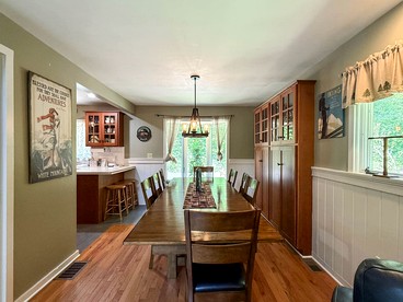 Spacious Cabin Retreat Near Attitash Mountain in Bartlett, New Hampshire - Bartlett, New Hampshire - glamping.directory