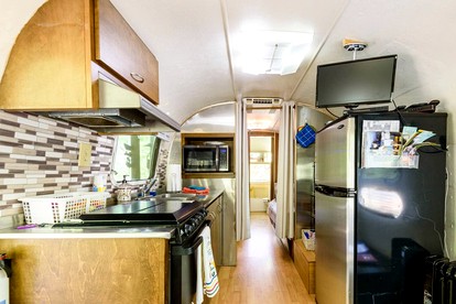 Vintage Airstream Trailer for a Glamping Escape in Alabama - Crane Hill, Alabama - glamping.directory