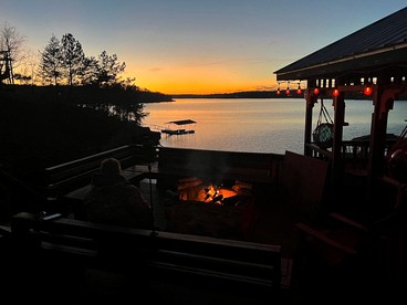 Vintage Airstream Trailer for a Glamping Escape in Alabama - Crane Hill, Alabama - glamping.directory