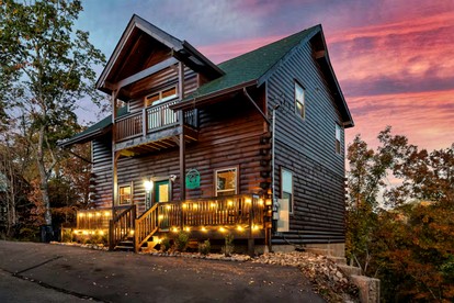 Scenic Smoky Mountain Log Cabin with Indoor Pool & Hot Tub Near Dollywood – Sevierville - glamping.directory