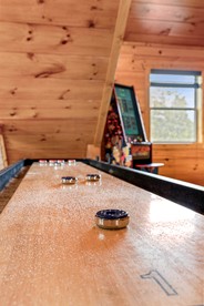 Scenic Smoky Mountain Log Cabin with Indoor Pool & Hot Tub Near Dollywood – Sevierville - Sevierville, Tennessee - glamping.directory