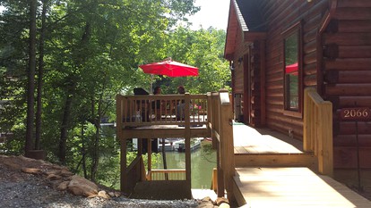 Custom Built Cabin on Private Cove on Lake Lure, North Carolina - Lake Lure, North Carolina - glamping.directory