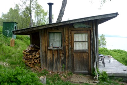 Picturesque Cabin Rental for a Romantic Getaway near Kachemak, Alaska - glamping.directory