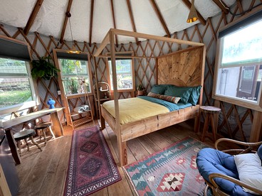 Picturesque Equipped Yurt with Porch Ideal Relaxation in Hawaii - Kapaau, Hawaii - glamping.directory