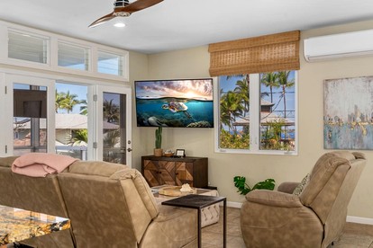 Incredible Luxury Beach House with Pool, Hot Tub, and Ocean Views in Kailua-Kona, Big Island, Hawaii - Holualoa, Hawaii - glamping.directory