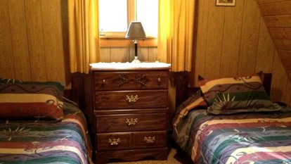 Family-Friendly Cabin Rental near Mirror Lake in Lake Placid, New York - Lake Placid, New York - glamping.directory
