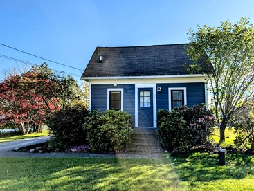 Picturesque Waterfront Cottage with Waterfall Views, Fireplace & Deck, Near Acadia National Park in Gouldsboro, Maine - Gouldsboro, Maine - glamping.directory