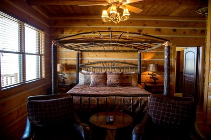 Luxurious Cabin Getaway on a Deluxe Ranch in Big Sky near Belt, Montana - Belt, Montana - glamping.directory