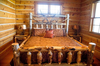 Luxurious Cabin Getaway on a Deluxe Ranch in Big Sky near Belt, Montana - Belt, Montana - glamping.directory