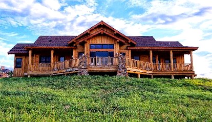 Luxurious Cabin Getaway on a Deluxe Ranch in Big Sky near Belt, Montana - glamping.directory