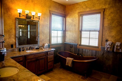 Luxurious Cabin Getaway on a Deluxe Ranch in Big Sky near Belt, Montana - Belt, Montana - glamping.directory