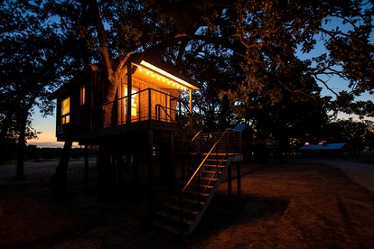 The Blue Jay Treehouse in Elm Mott, TX - Elm Mott, Texas - glamping.directory