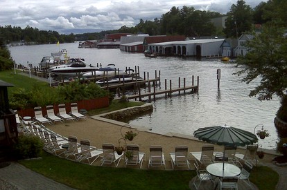 Peaceful Four-Person Beach Vacation Rental in Laconia, New Hampshire - Weirs Beach, New Hampshire - glamping.directory