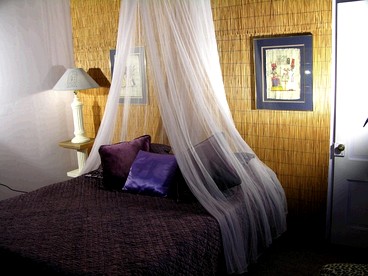 Lovely Cabin Retreat Ideal for Romantic Escape in Geyserville, California - Geyserville, California - glamping.directory