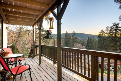 Mountain Magic: Cabin in an Unbeatable Location near Big Bear Lake - San Bernardino, California - glamping.directory