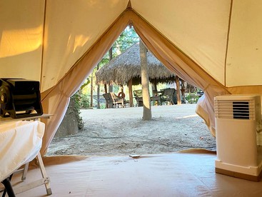 Luxurious Safari Tent, Amazing for Glamping Vacations near Seguin, Texas - Seguin, Texas - glamping.directory