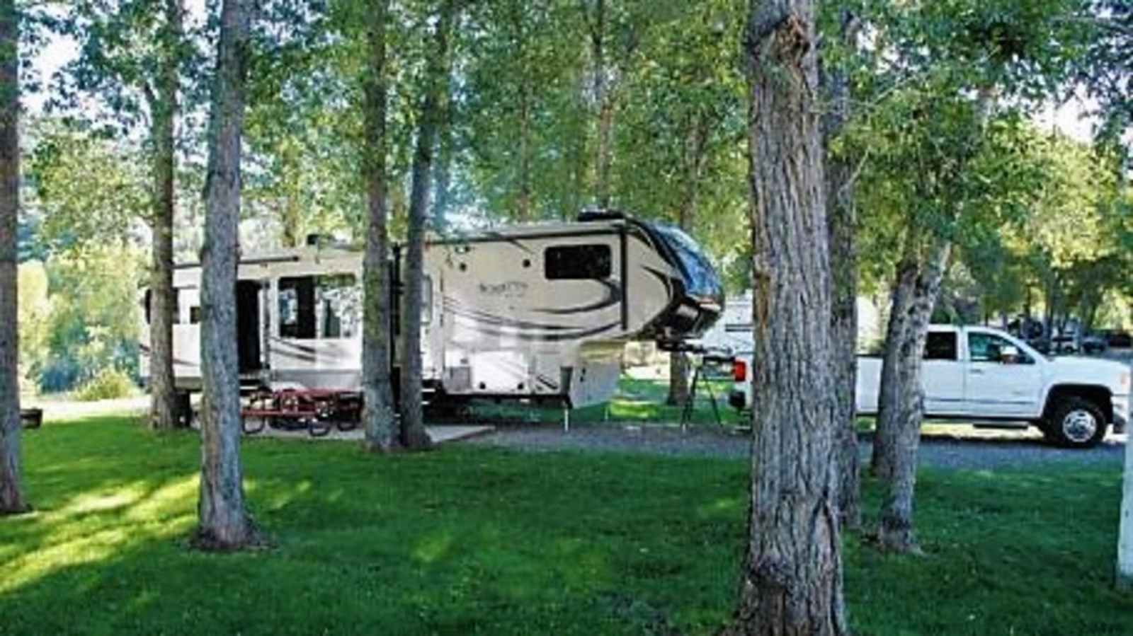 Dolores River RV Resort - Dolores, Colorado - glamping.directory