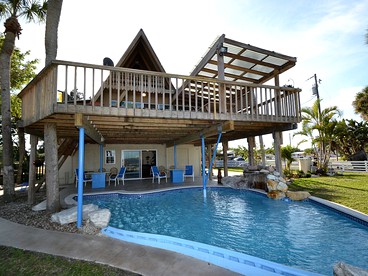 Beautifully Decorated Waterfront Chalet Rental in Grant, Florida - glamping.directory
