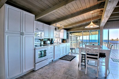 Beautifully Decorated Waterfront Chalet Rental in Grant, Florida - Grant, Florida - glamping.directory