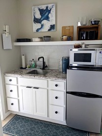 Columbia River Glamping Retreat: Cozy Cabin for Two in Skamokawa, Washington - Skamokawa Valley, Washington - glamping.directory